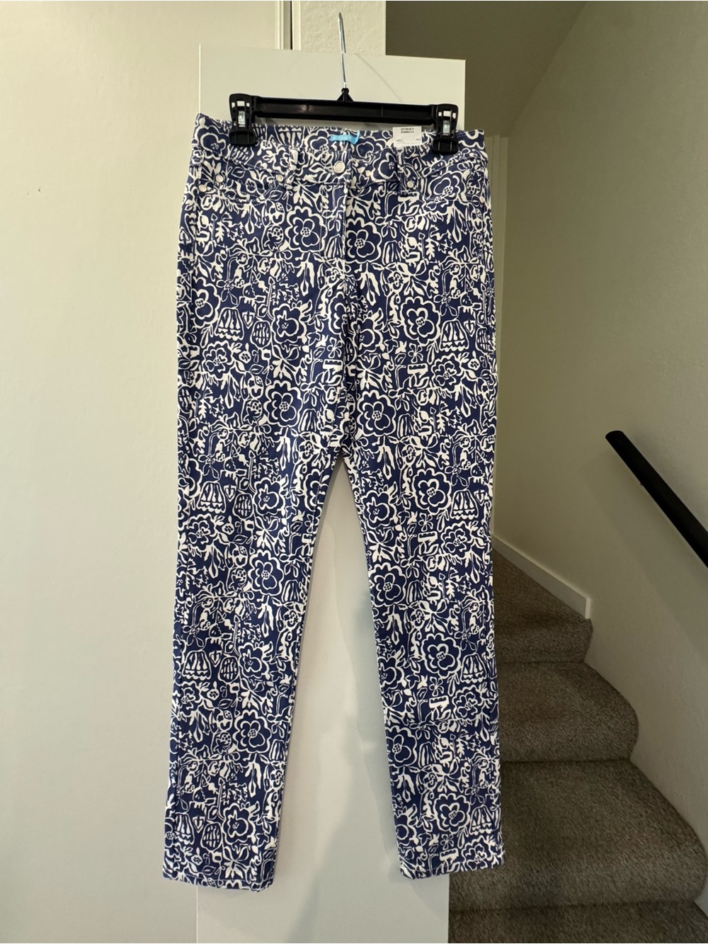 NWT J. McLaughlin Lexi Women’s Navy and White Floral Skinny Jeans Size 6